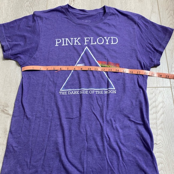 Pink Floyd Graphic T shirt light purple - Picture 5 of 5